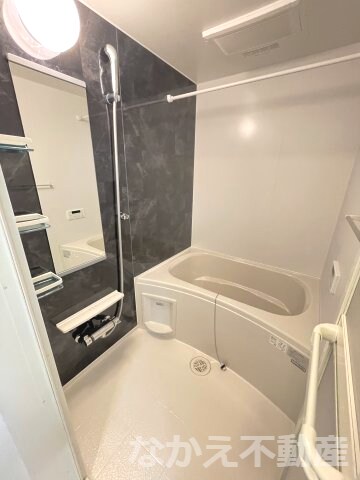 物件内観写真5　(お風呂です)