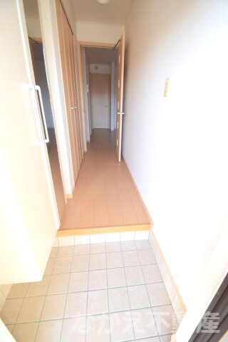物件内観写真9　(玄関です)