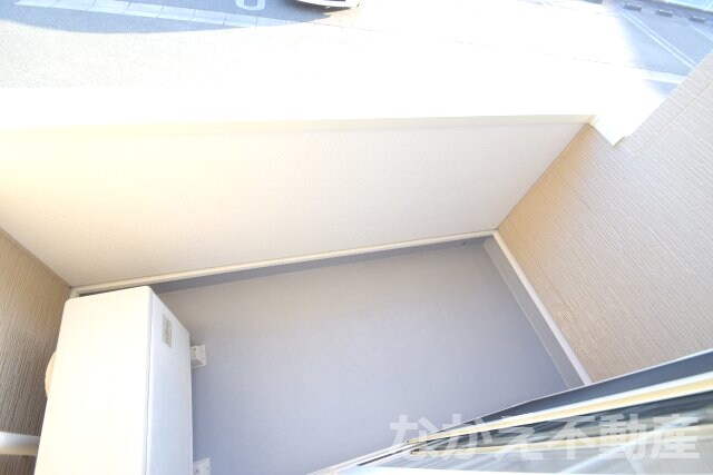 物件内観写真11　(バルコニーがあります)