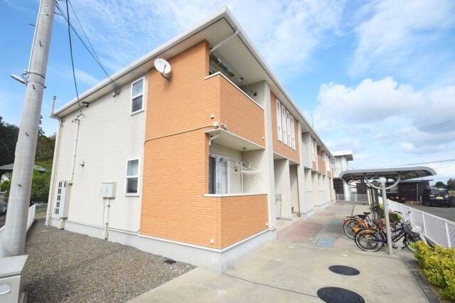 物件外観写真5　(落ち着いた雰囲気の外観です)