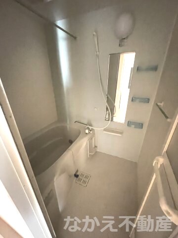 物件内観写真14　(日々の疲れを癒すお風呂付です)