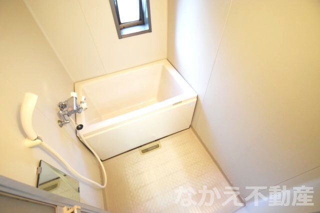 物件内観写真8　(お風呂です)