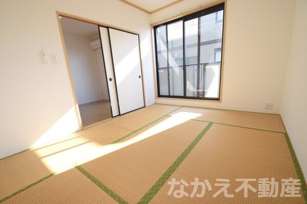 寝室(コンパクトで使いやすい洋室です)