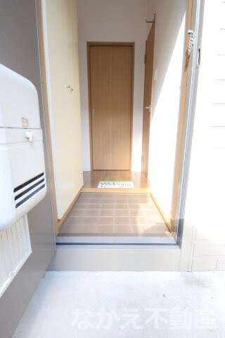 物件内観写真9　(玄関です)