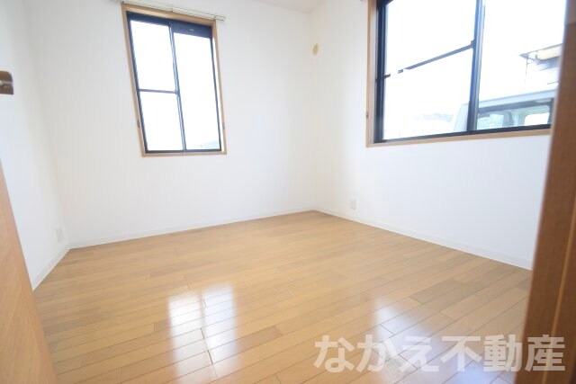 物件内観写真15　(落ち着いて過ごせるお部屋なので、寝室にいかがでしょうか)