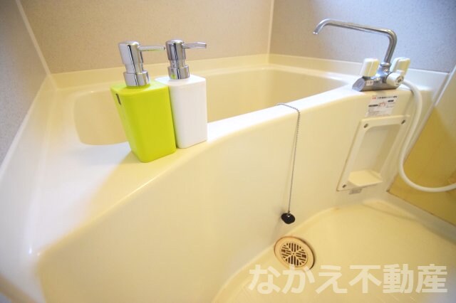 物件内観写真7　(落ち着いた空間のお風呂です)