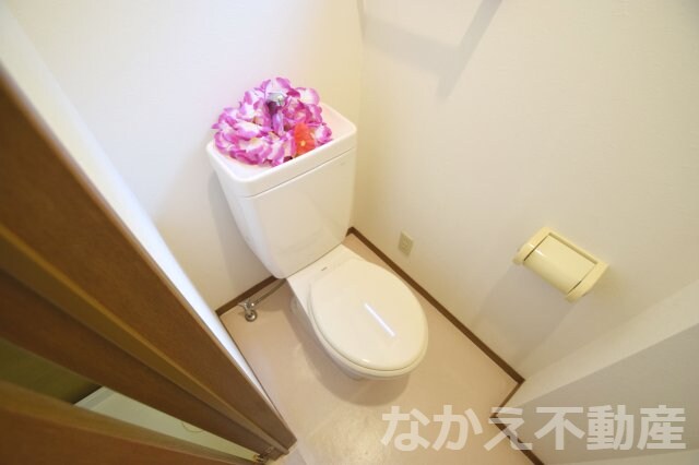 物件内観写真8　(シンプルで使いやすいトイレです)