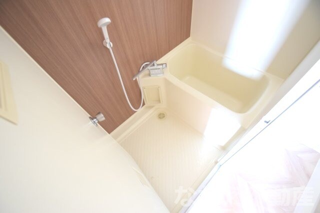 物件内観写真6　(落ち着いた空間のお風呂です)