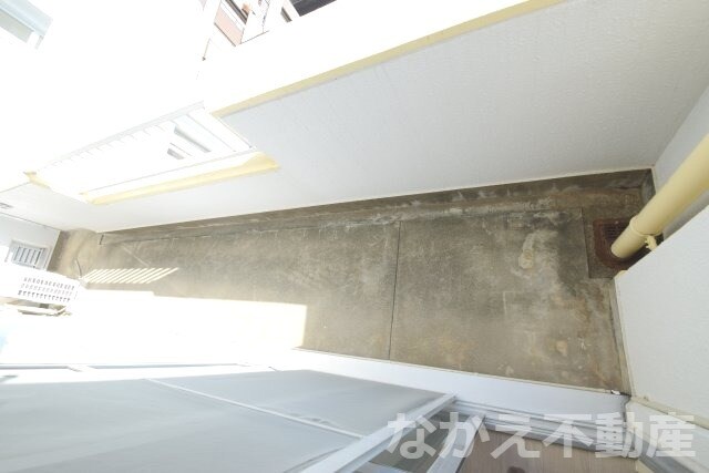 物件内観写真11　(バルコニーがあります)