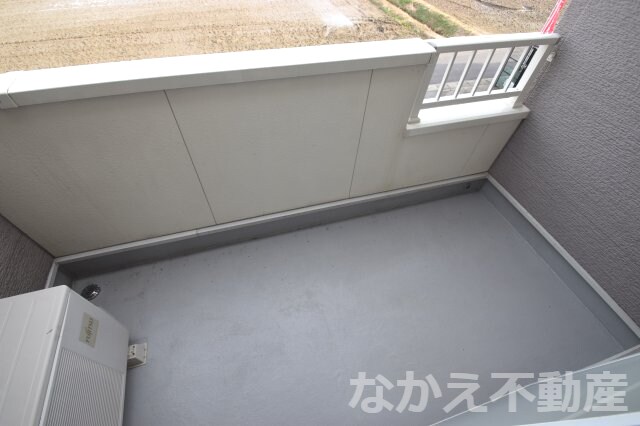 物件内観写真11　(バルコニーからの眺めを楽しみながら食事をしませんか)