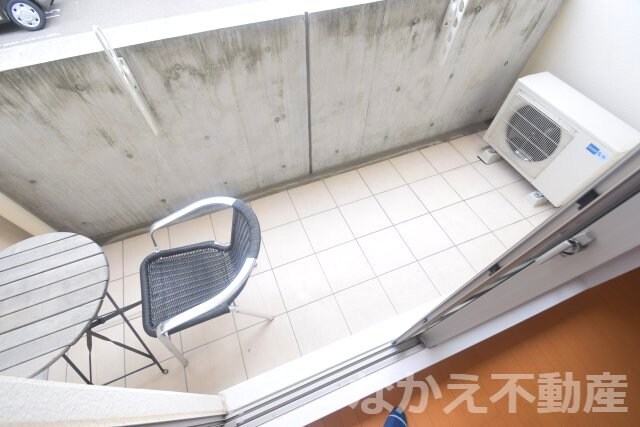 物件内観写真10　(外からの目が気にならないバルコニーで洗濯物が干せます)