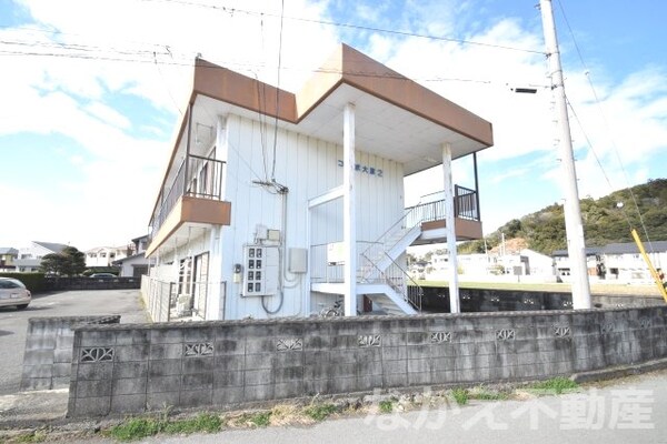 外観(落ち着いた雰囲気の外観です)