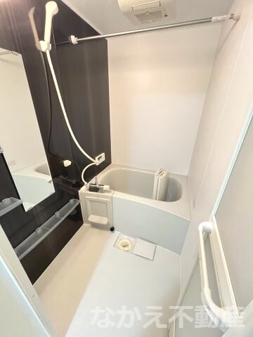 物件内観写真4　(コンパクトで使いやすいお風呂です)