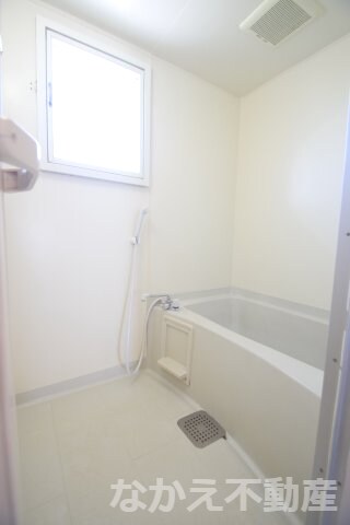 物件内観写真6　(ゆったり過ごせるお風呂です)