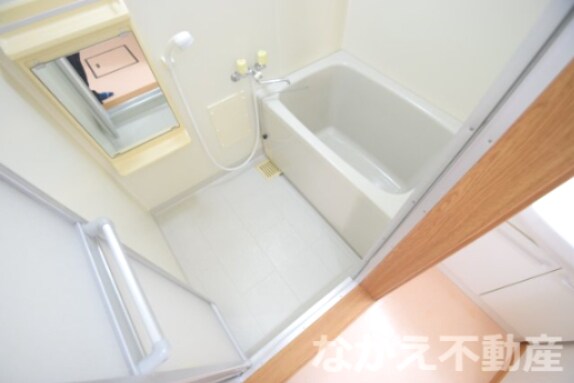 物件内観写真11　(ゆったり過ごせるお風呂です)