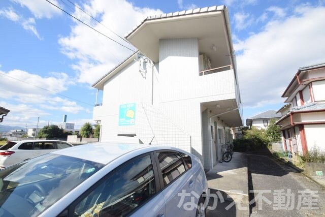 物件外観写真1　(おしゃれな外観です)