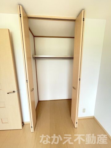 物件内観写真10　(収納豊富です)