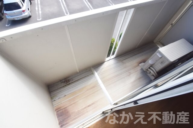 物件内観写真11　(暖かな日差しのふりそそぐバルコニー)