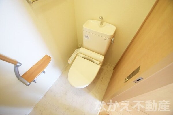 トイレ(ゆったりとした空間のトイレです)