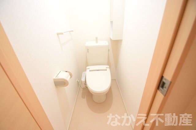 物件内観写真8　(落ち着いたトイレです)