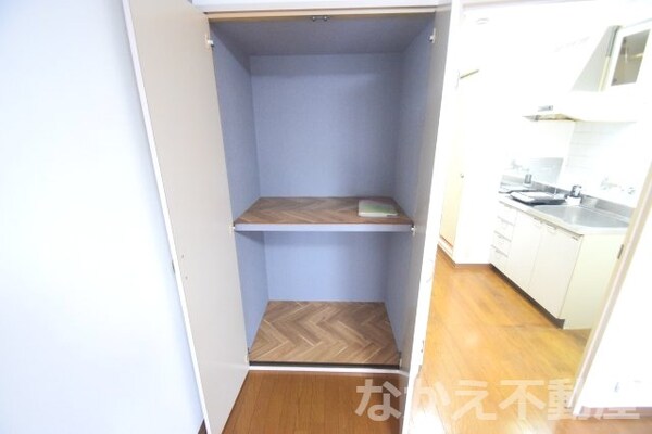 収納(便利な収納スペースです)