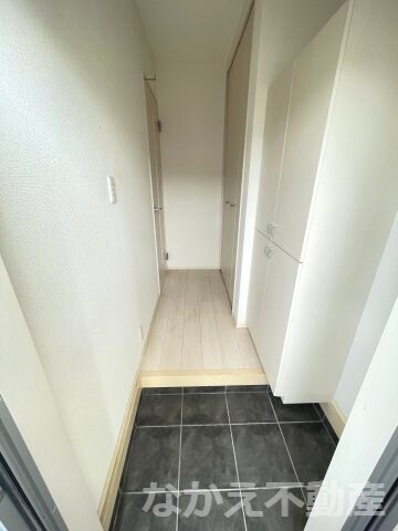 物件内観写真10　(きれいな玄関です)