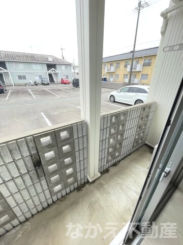 物件内観写真11　(落ち着いた時間を過ごせるバルコニーです)