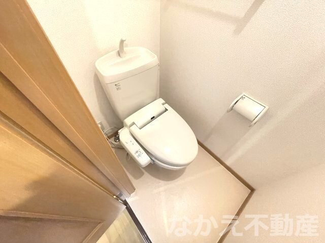 物件内観写真11　(コンパクトで使いやすいトイレです)