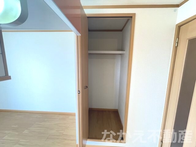 物件内観写真15　(便利な収納スペースです)