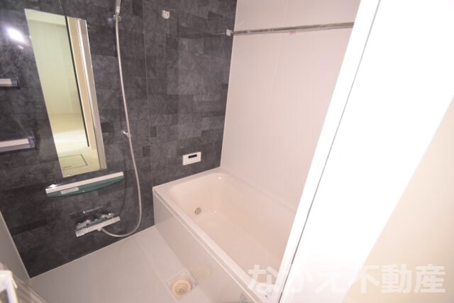 物件内観写真6　(ゆったり過ごせるお風呂です)