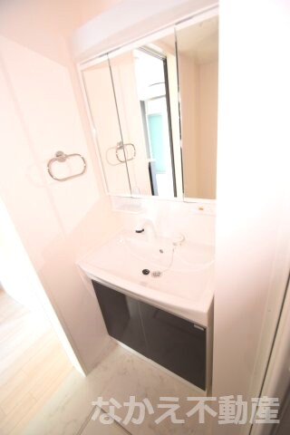 物件内観写真8　(スペースが確保できる洗面所です)