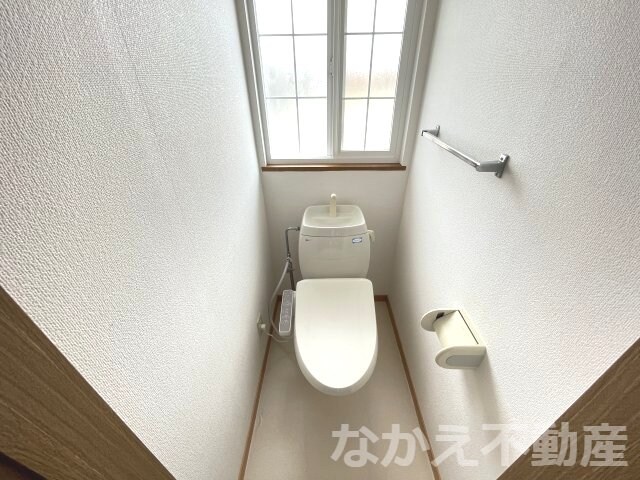 物件内観写真6　(トイレも気になるポイント)