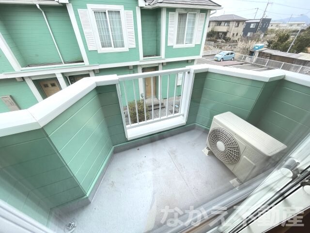 物件内観写真10　(バルコニーがあります)