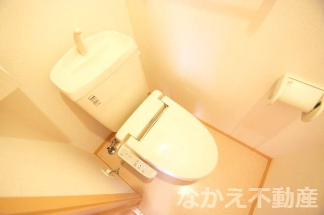 物件内観写真7　(清潔感のあるトイレです)
