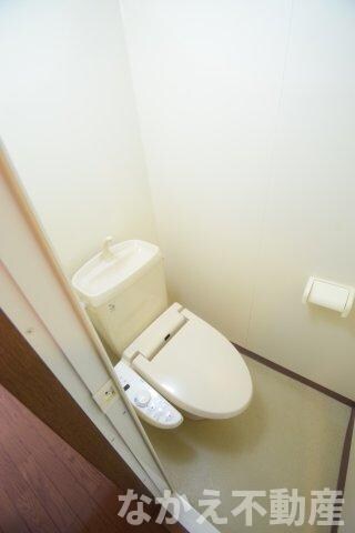 物件内観写真7　(シンプルで使いやすいトイレです)