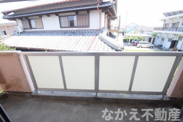 物件内観写真10　(広々としたバルコニーです)