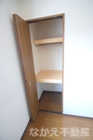 物件内観写真15　(便利な収納スペースです)