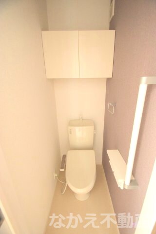 物件内観写真7　(ゆったりとした空間のトイレです)