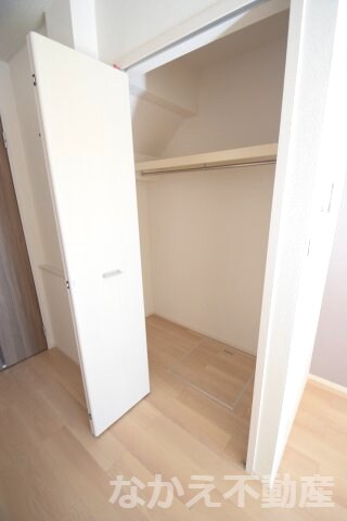 物件内観写真11　(たっぷりとした収納スペースです)