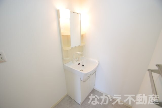 物件内観写真7　(スペースが確保できる洗面所です)