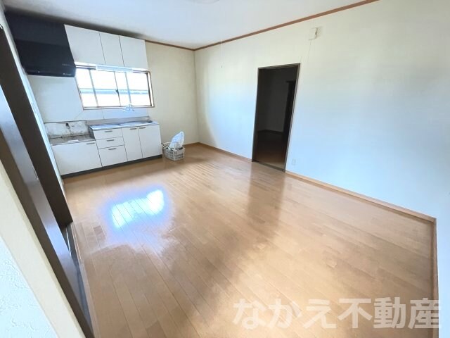 物件内観写真2　(居間です)