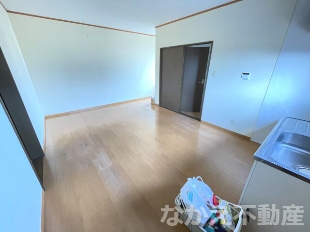 物件内観写真3　(ゆったり過ごせるリビングです)