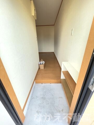 物件内観写真9　(玄関です)