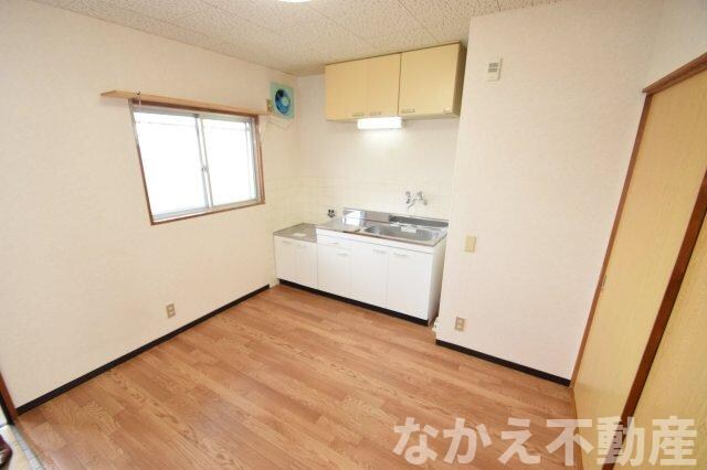 物件内観写真3　(明るい室内です)