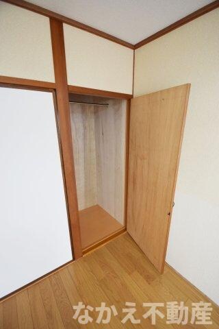 物件内観写真14　(便利な収納スペースです)