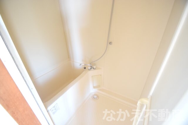 物件内観写真5　(コンパクトで使いやすいお風呂です)