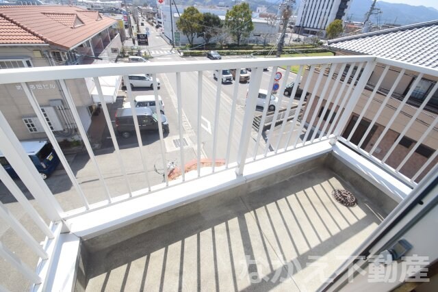 物件内観写真9　(バルコニーがあります)