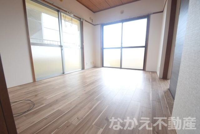 物件内観写真13　(リビングです)