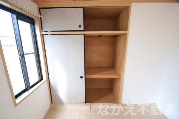 収納(たっぷりとした収納スペースです)