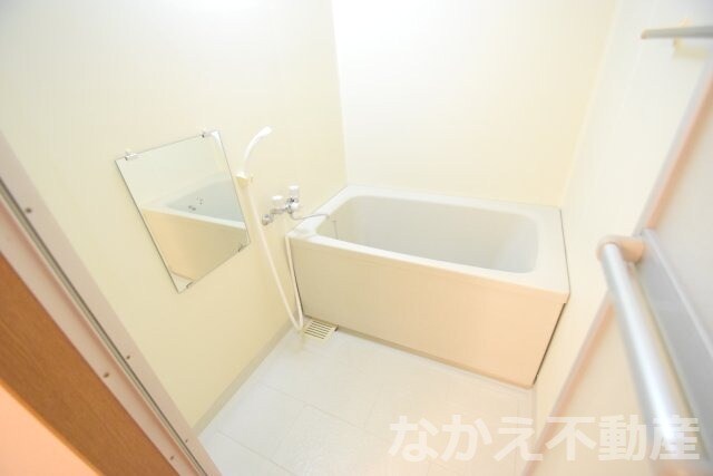 物件内観写真7　(日々の暮らしに欠かせないお風呂です)